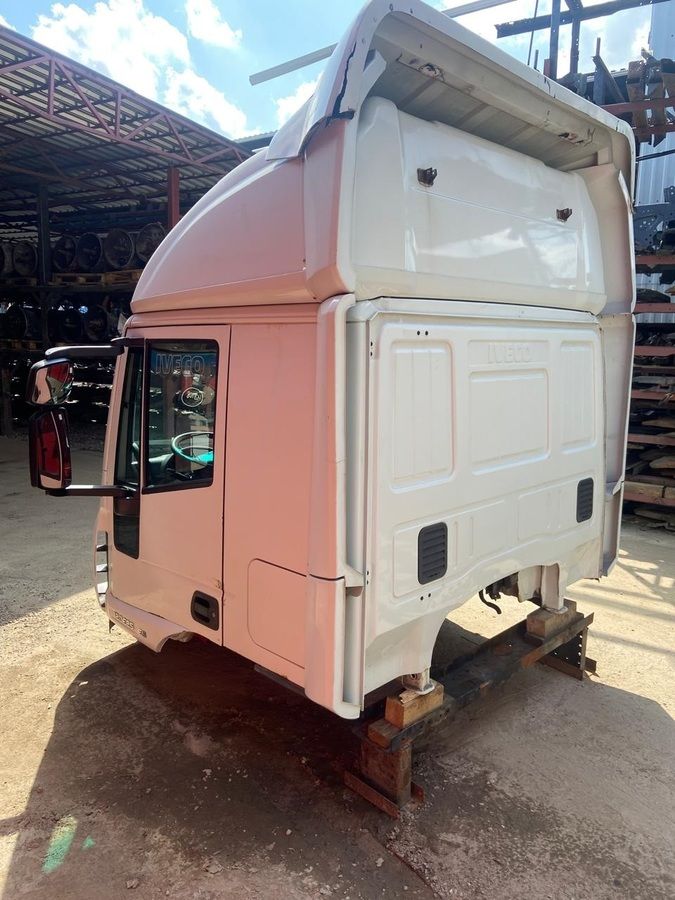 IVECO Кабина, MLL Высокая, № XF421108, фото 3