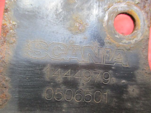 1444979 SCANIA Кронштейн интеркулера, № XF354025, фото 4