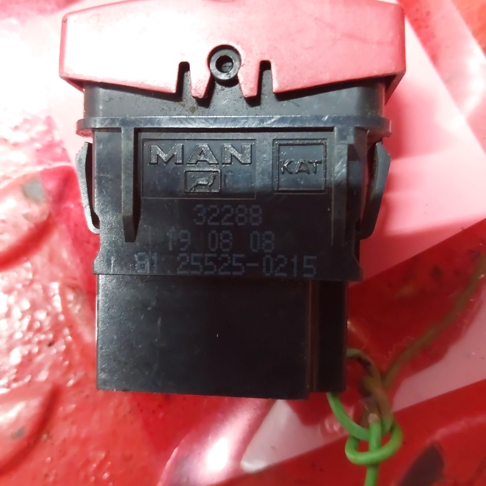 81255250215 MAN Кнопка, № XF475430, фото 4