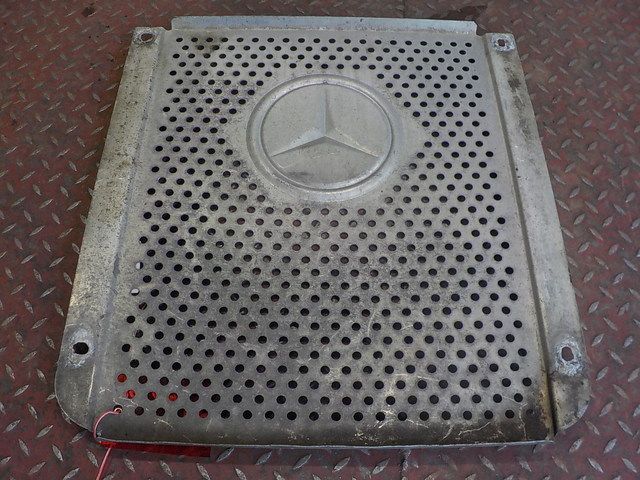 9304920030 MERCEDES Защита глушителя, № XF179609, фото 3