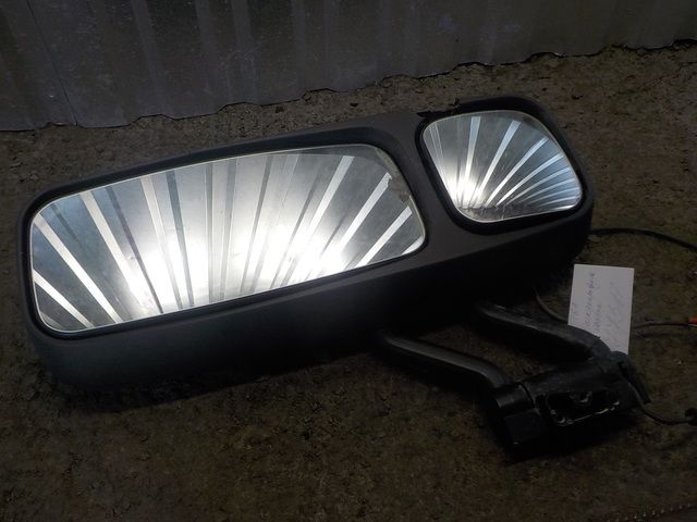20707269 VOLVO Зеркало правое, № XF77521, фото 1
