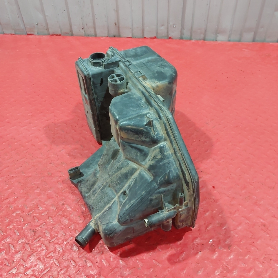 0005003049 MERCEDES Бачок расширительный, № XF483799, фото 2