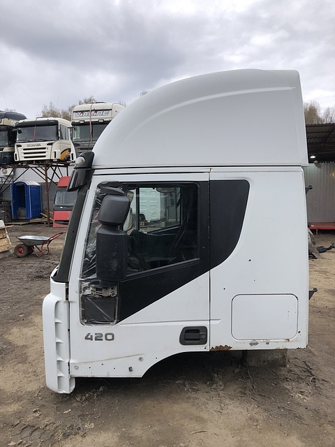 IVECO Каркас кабины, № XF285689, фото 2