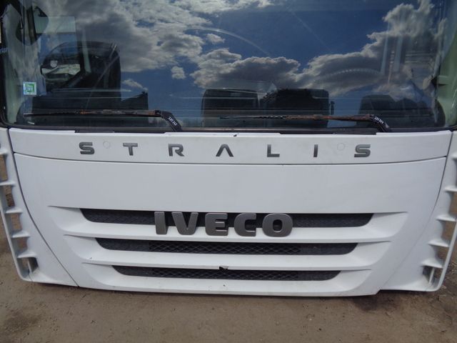 504170809 IVECO Капот, № XF285718, фото 1