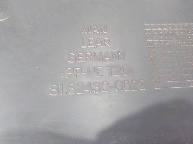 81624300028 MAN Обшивка кабины, № XF231901, фото 4