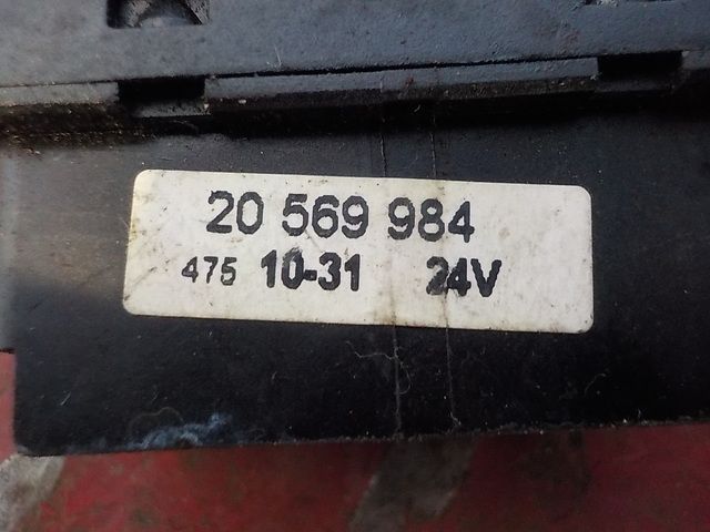 8157756 VOLVO Кнопка, № XF197780, фото 5