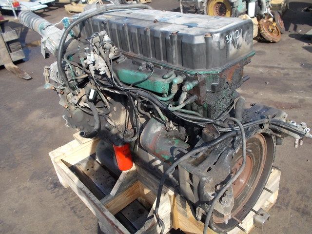 1637740 VOLVO Двигатель, D12А, № XF38121, фото 4