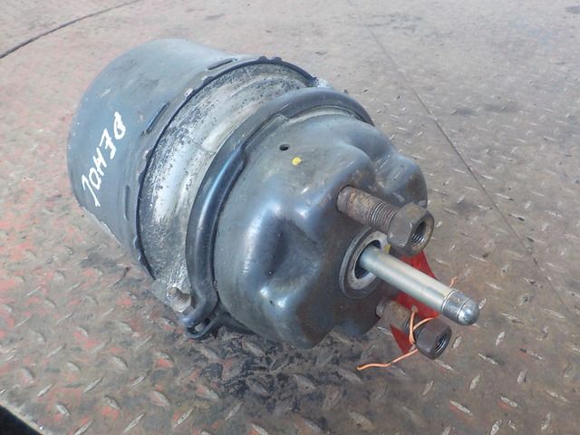 7420533192 RENAULT Энергоаккумулятор, № XF240705, фото 1