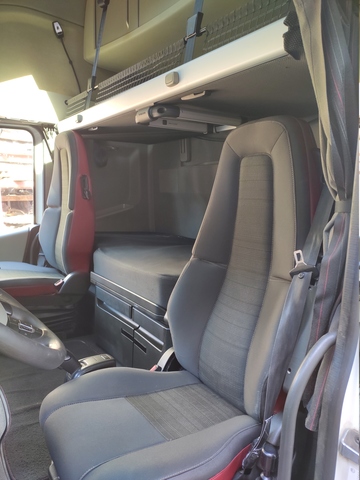 VOLVO Кабина, Globetrotter XL, № XF250725, фото 13