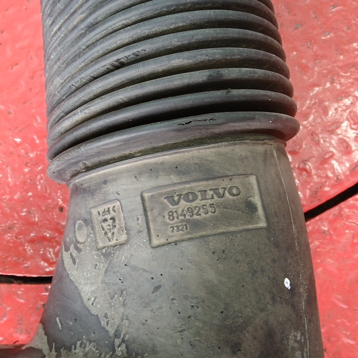 1676527 VOLVO Патрубок воздушного фильтра, № XF458465, фото 7
