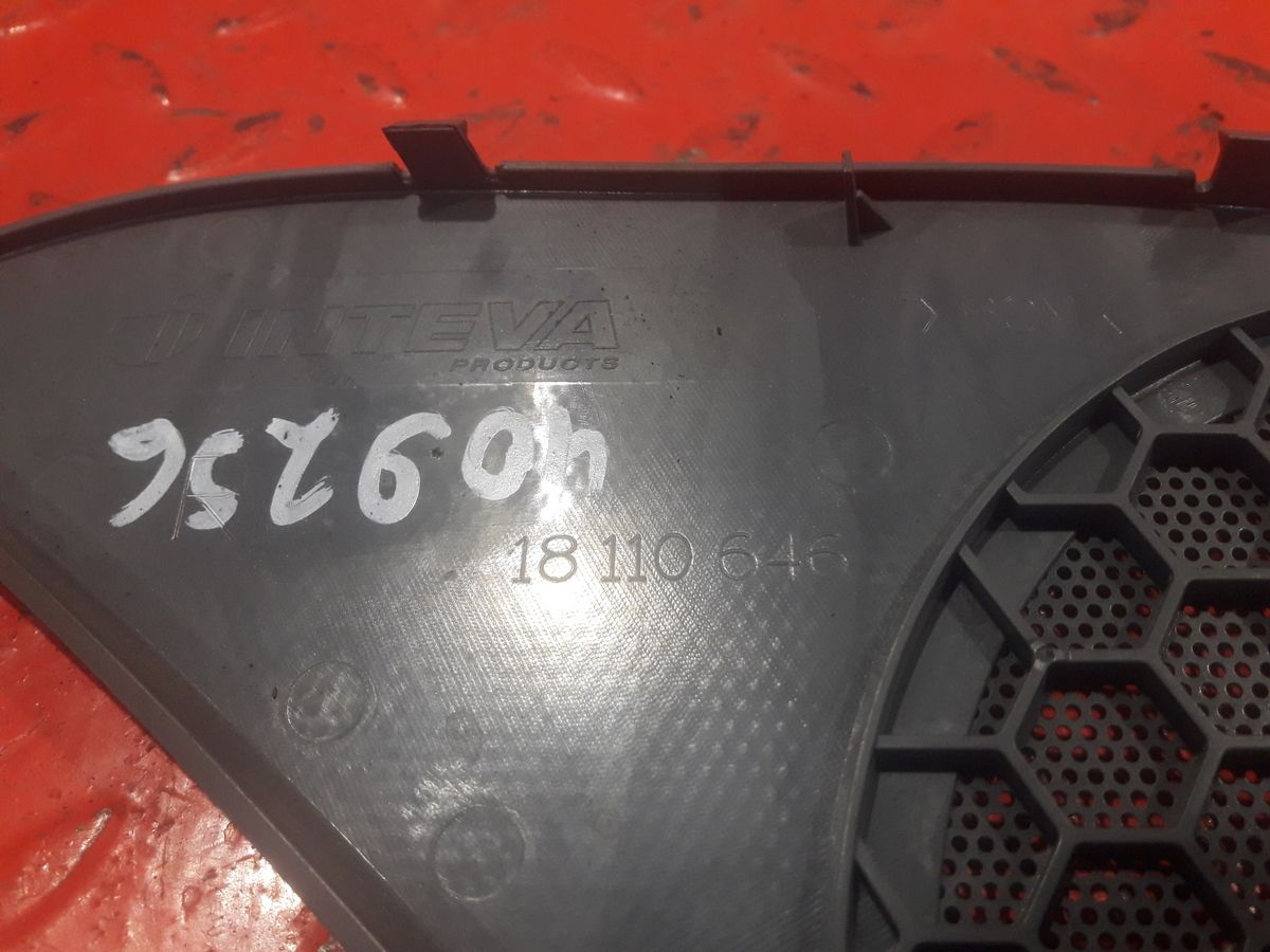 0008272140 MERCEDES Решетка динамика, № XF409256, фото 3
