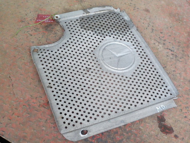 9304922830 MERCEDES Защита глушителя, № XF225634, фото 3