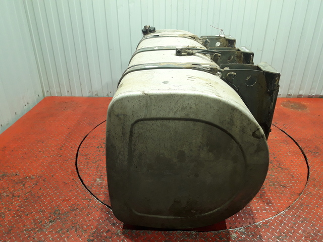 20367143 VOLVO Бак топливный, № XF316541, фото 2
