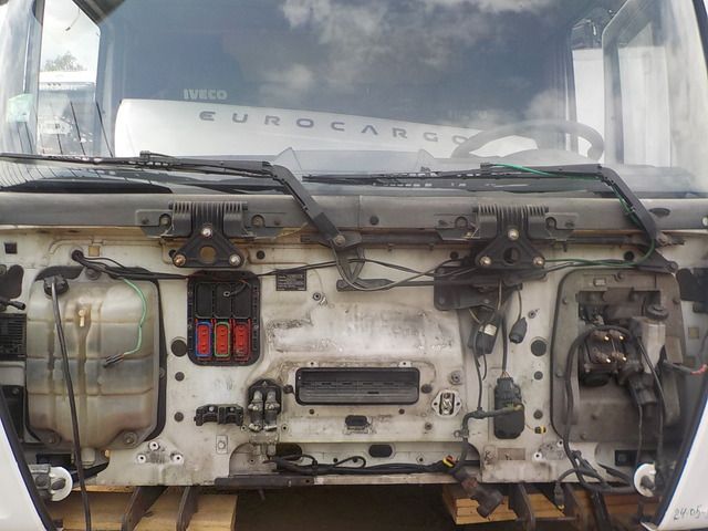 504085036 IVECO Кабина, MLC, МКПП, Белый, № XF108652, фото 14