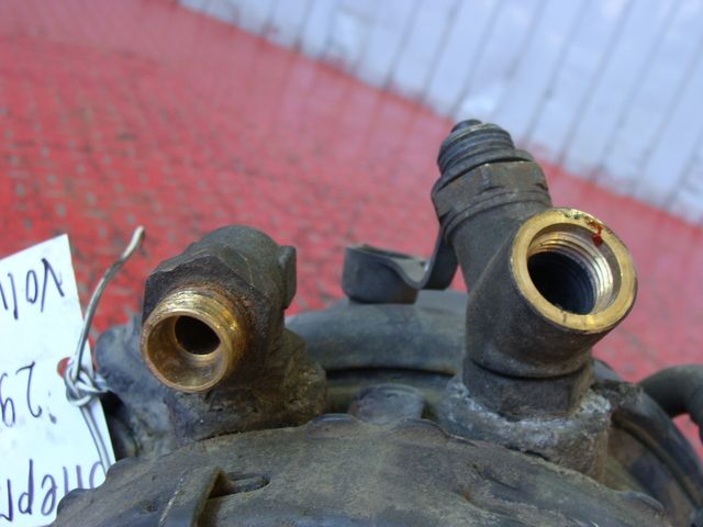 21752715 VOLVO Энергоаккумулятор, № XF296478, фото 13