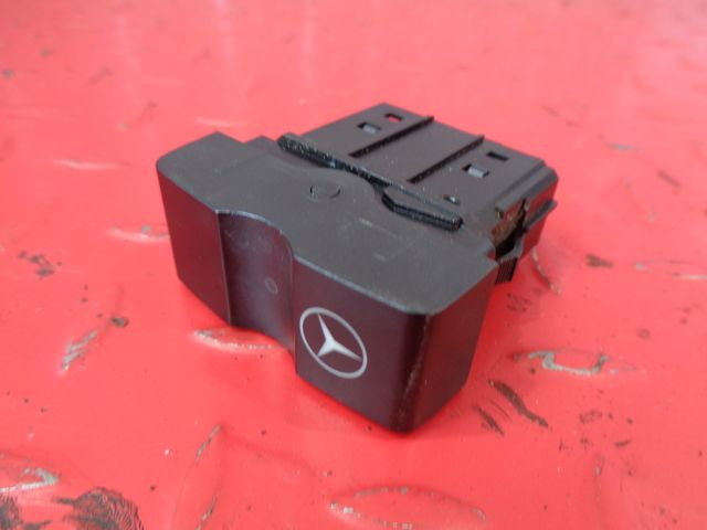 9435459607 MERCEDES Кнопка, фото 1