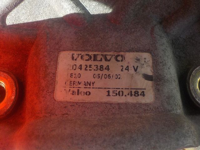 81917585 VOLVO Трапеция стеклоочистителя, № XF74129, фото 3
