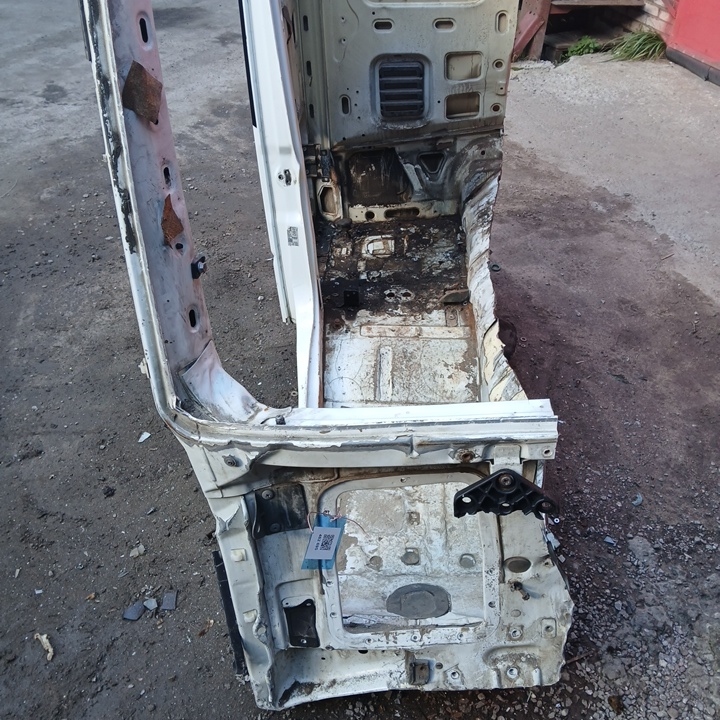 504225110 IVECO Каркас кабины, № XF482695, фото 3
