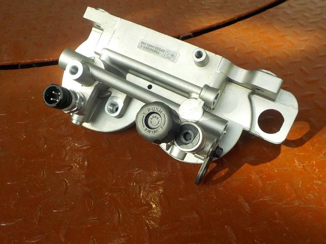 212340 DIESEL TECHNIC Кронштейн топливного фильтра, фото 2