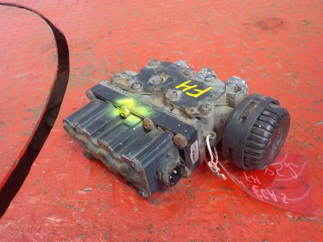 20514449 VOLVO Кран ECAS, № XF295852, фото 3