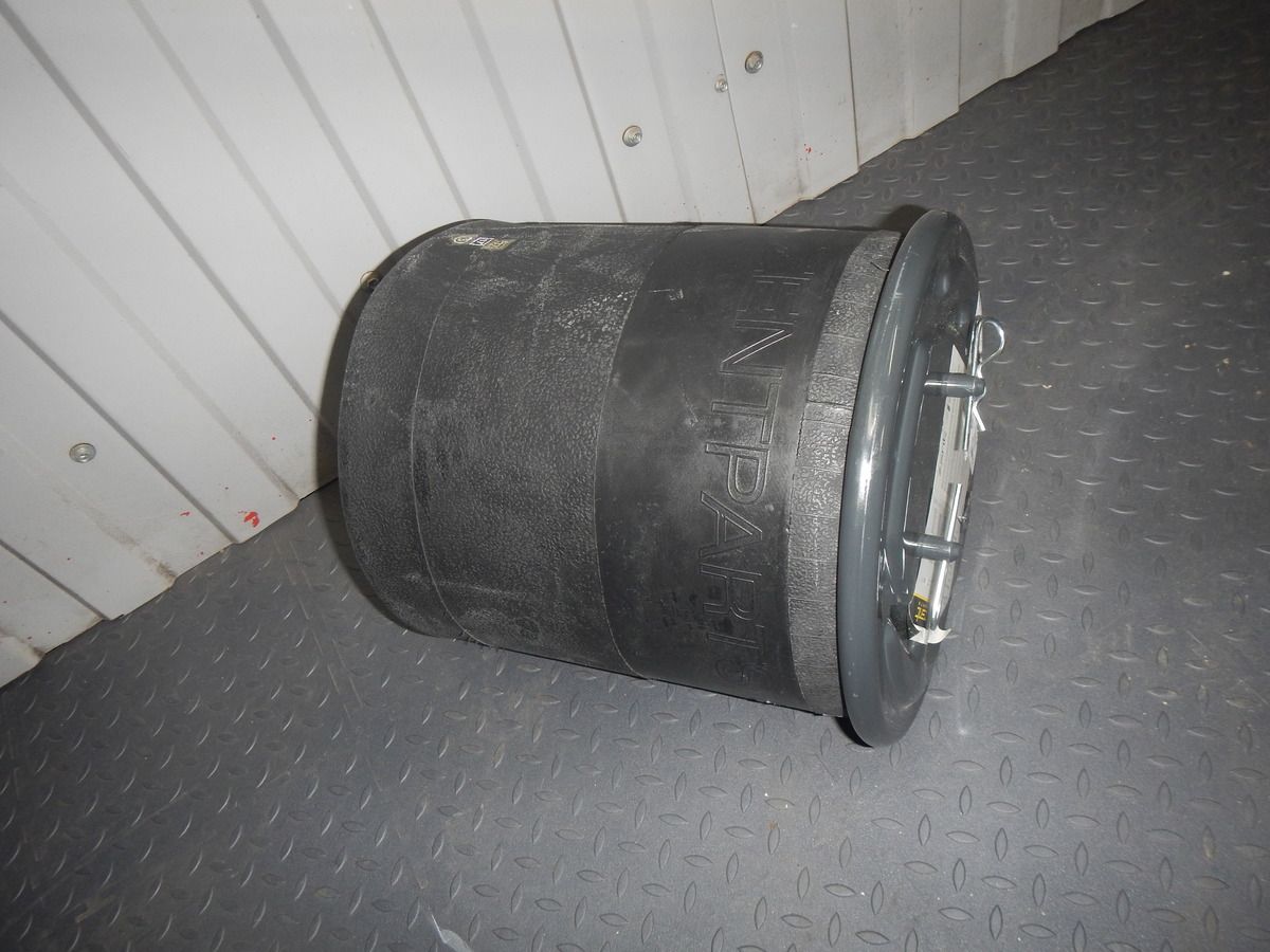 Z12741 ZENTPARTS Пневмоподушка со стаканом, фото 2