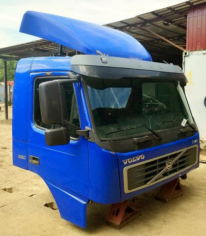 VOLVO Каркас кабины, № XF380494, фото 7