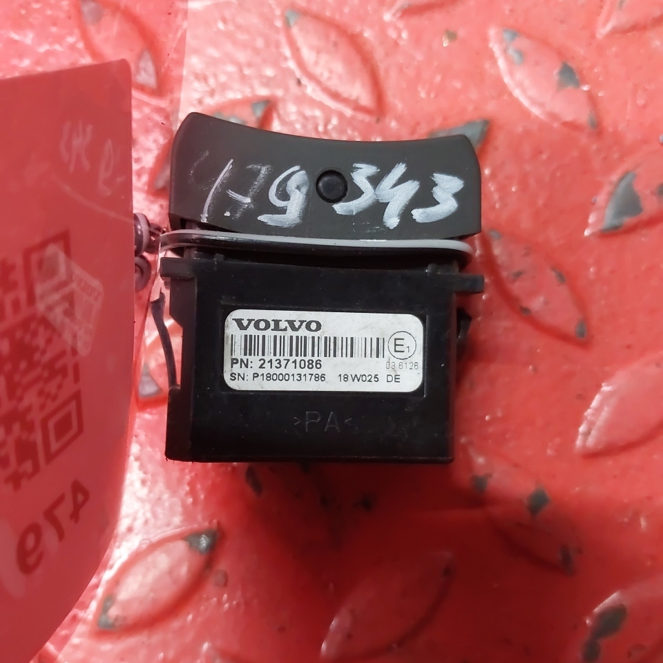 21371086 VOLVO Микрофон, № XF479343, фото 4