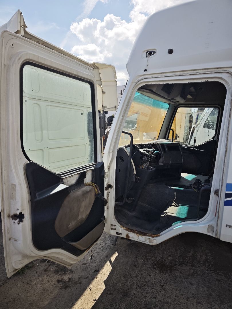 RENAULT Кабина, Sleeper Cab, № XF443319, фото 12