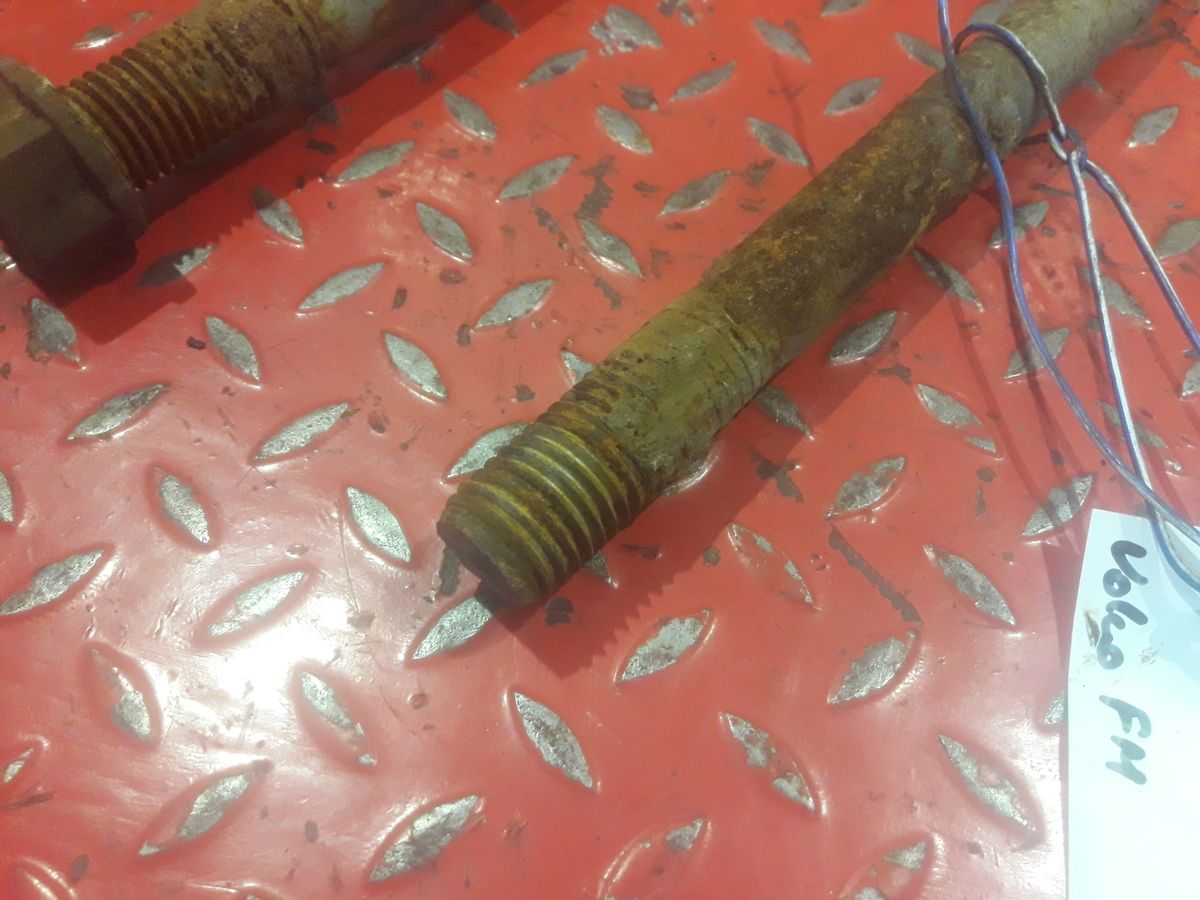 22143176 VOLVO Стремянка задняя, № XF422091, фото 2