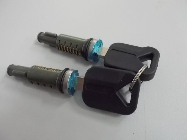 ATD0751072B AB-PARTS Личинка ручки двери, фото 2