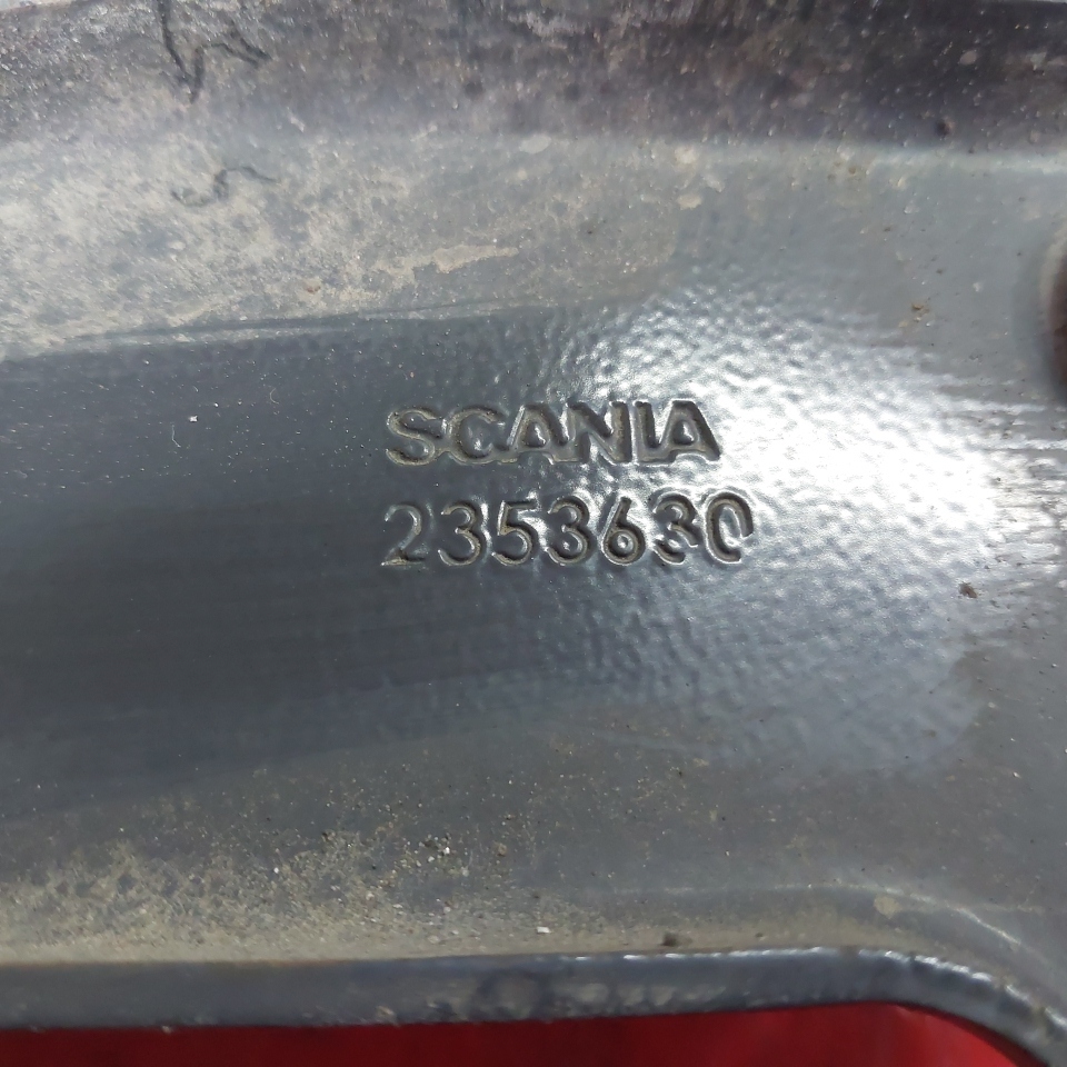 2353630 SCANIA Кронштейн брызговика, № XF476003, фото 4