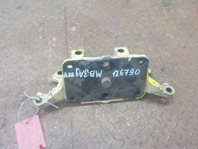 9484230533 MERCEDES Кронштейн реактивной тяги, № XF126790, фото 4