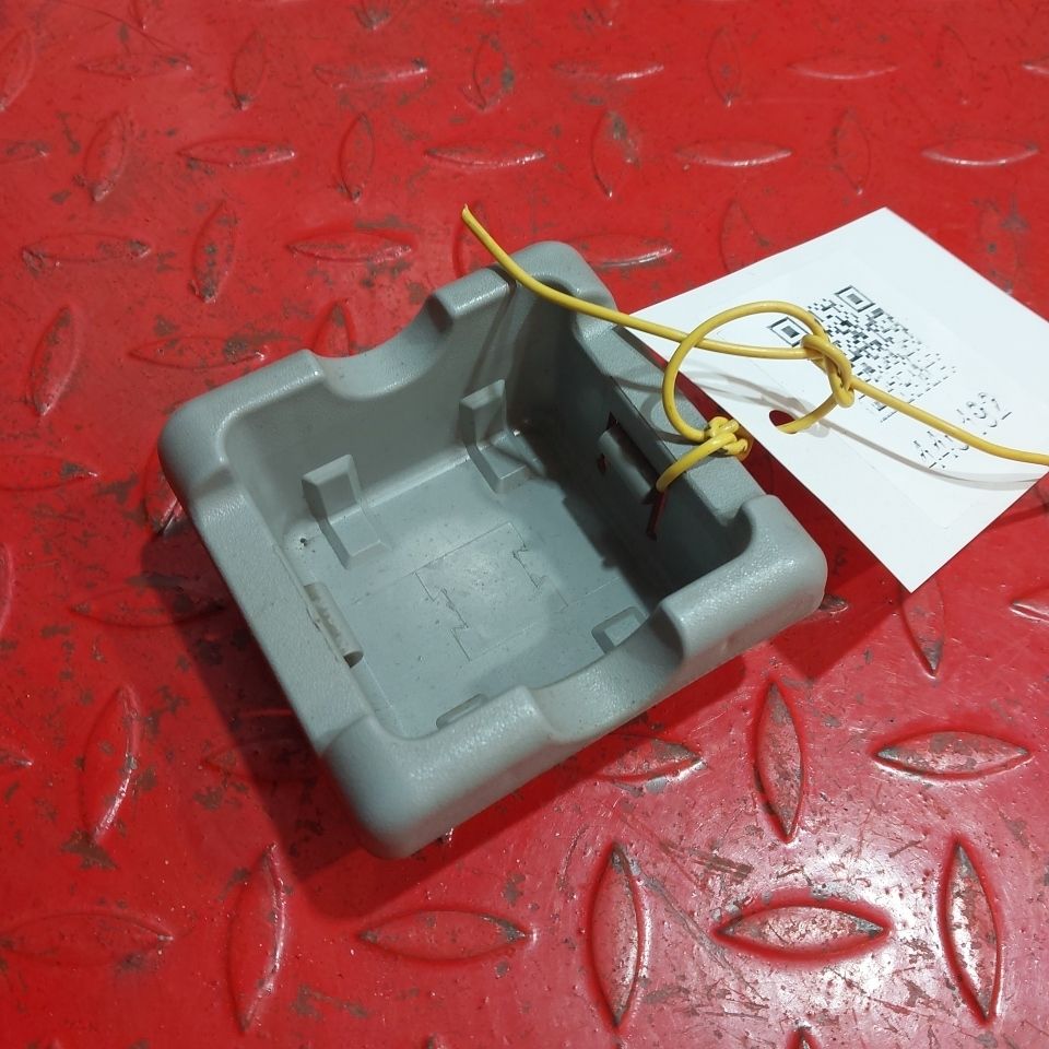 81276400011 MAN Накладка кабины, № XF440192, фото 1