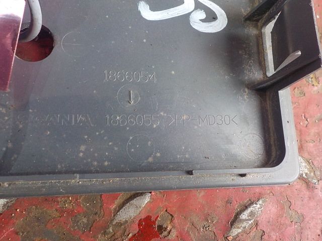 1866055 SCANIA Крышка бардачка, № XF276395, фото 4