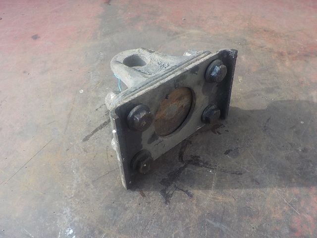 0013157299 MERCEDES Крюк буксировочный, № XF102127, фото 2