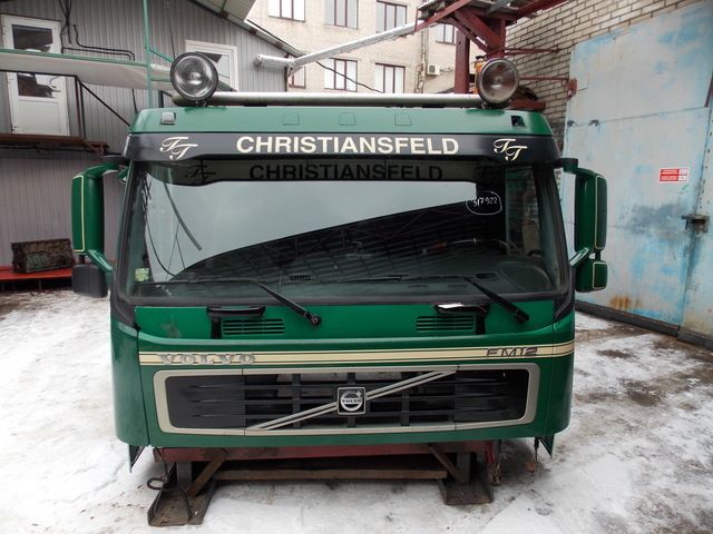 3175376 VOLVO Капот, № XF317924, фото 1