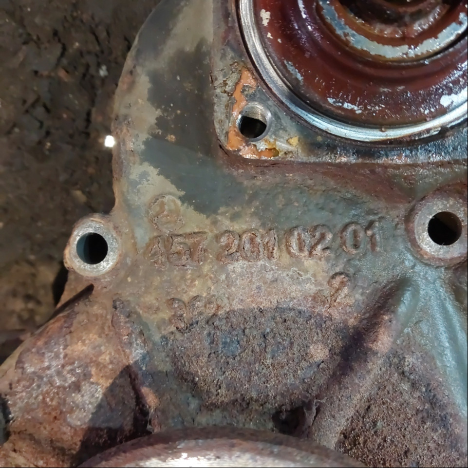 4572010201 MERCEDES Насос водяной, № XF487917, фото 3