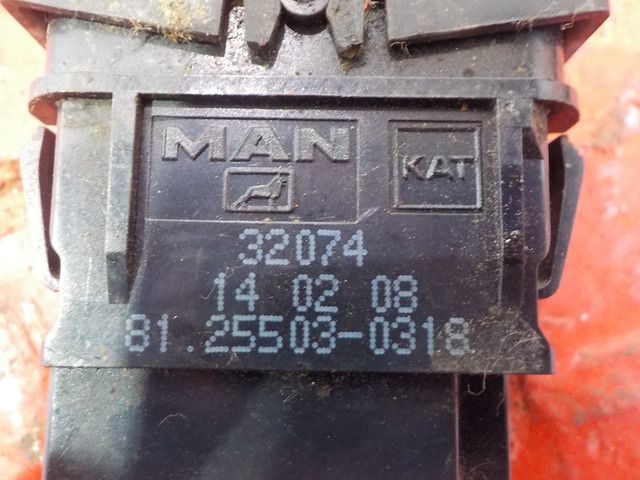 81255030318 MAN Кнопка, № XF293040, фото 4