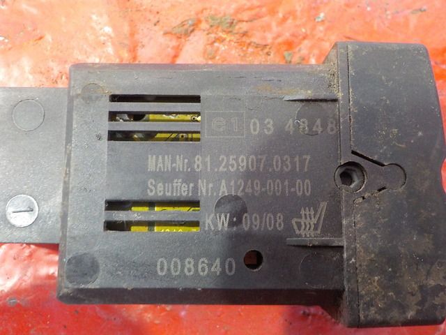 81259070317 MAN Кнопка, № XF293032, фото 4