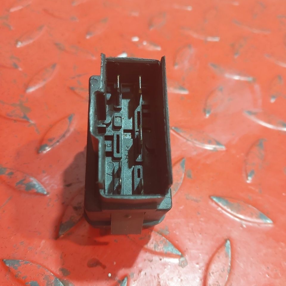 20569981 VOLVO Кнопка, № XF451117, фото 4