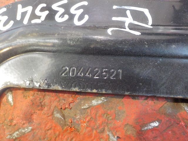 20442521 VOLVO Кронштейн габарита, № XF335435, фото 4