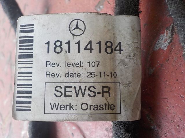 9305403810 MERCEDES Электропроводка двери, № XF109266, фото 4