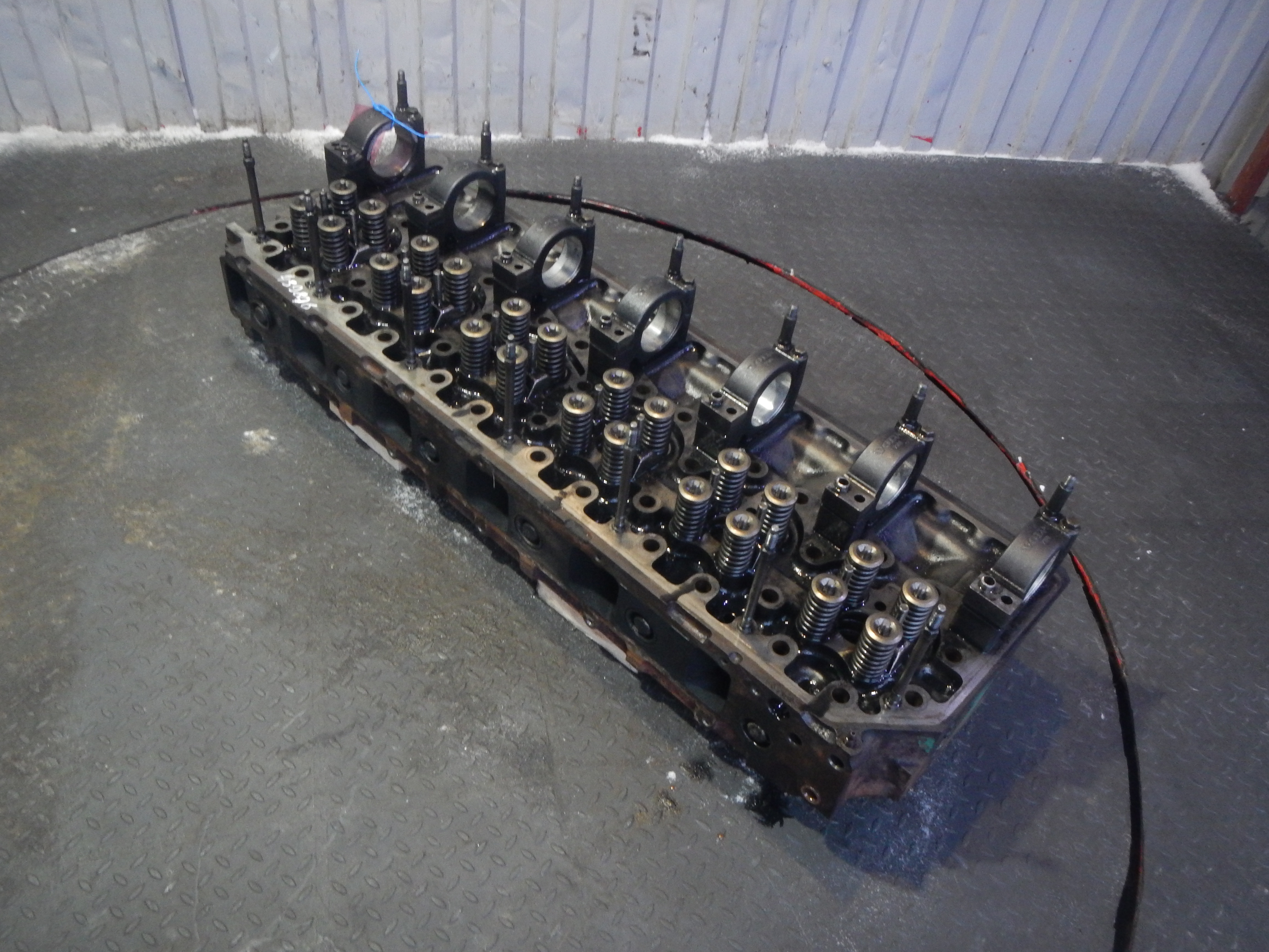 1677700 VOLVO Головка блока, № XF439806, фото 3