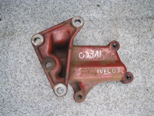 500308775 IVECO Кронштейн гидроусилителя, № XF7560, фото 1