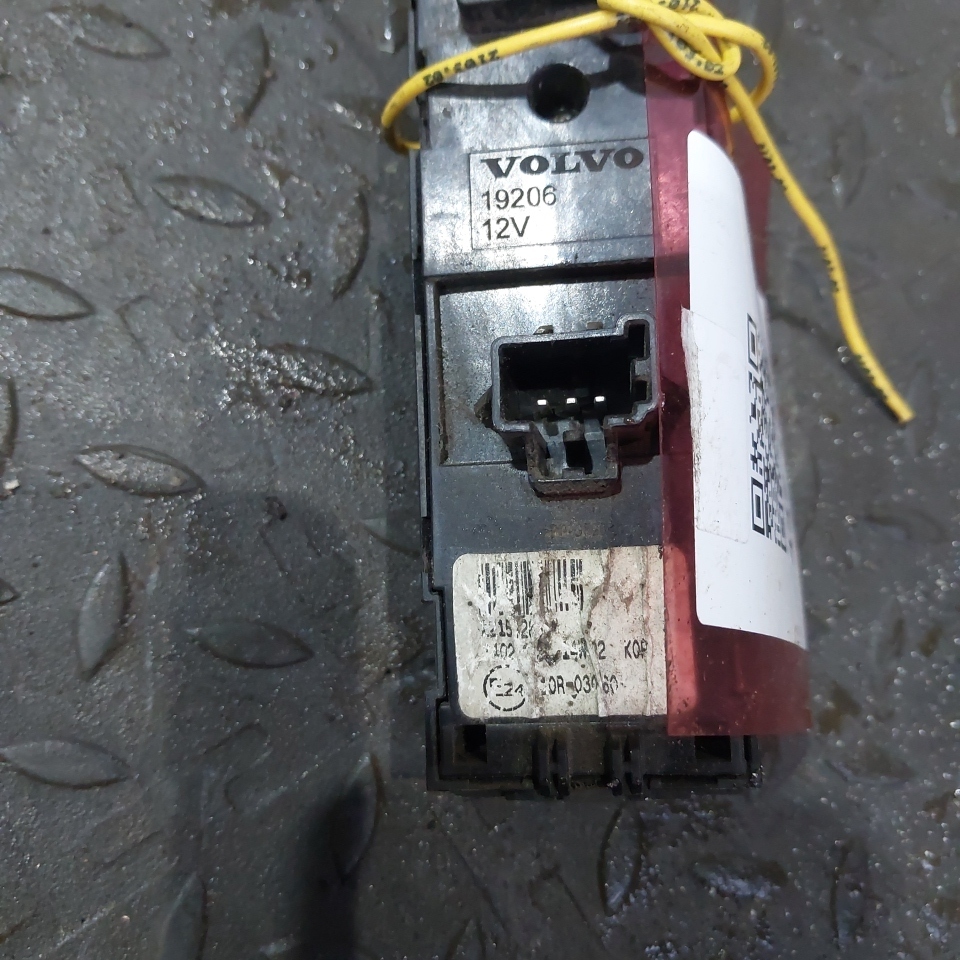 22154285 VOLVO Блок управления стеклоподъемника левый, № XF437150, фото 5