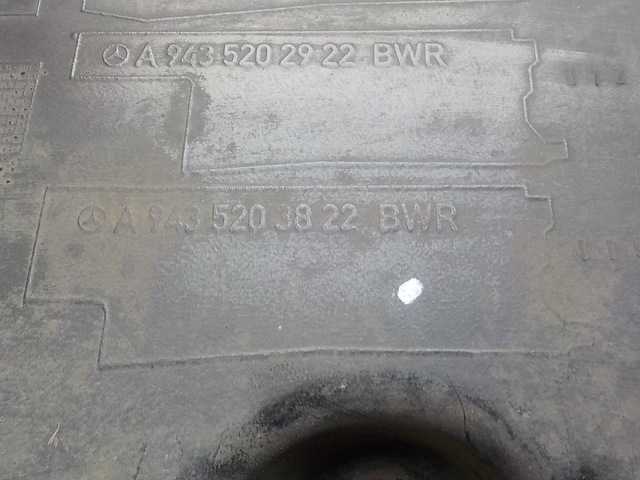 9435203822 MERCEDES Шумоизоляция двигателя, № XF249826, фото 4