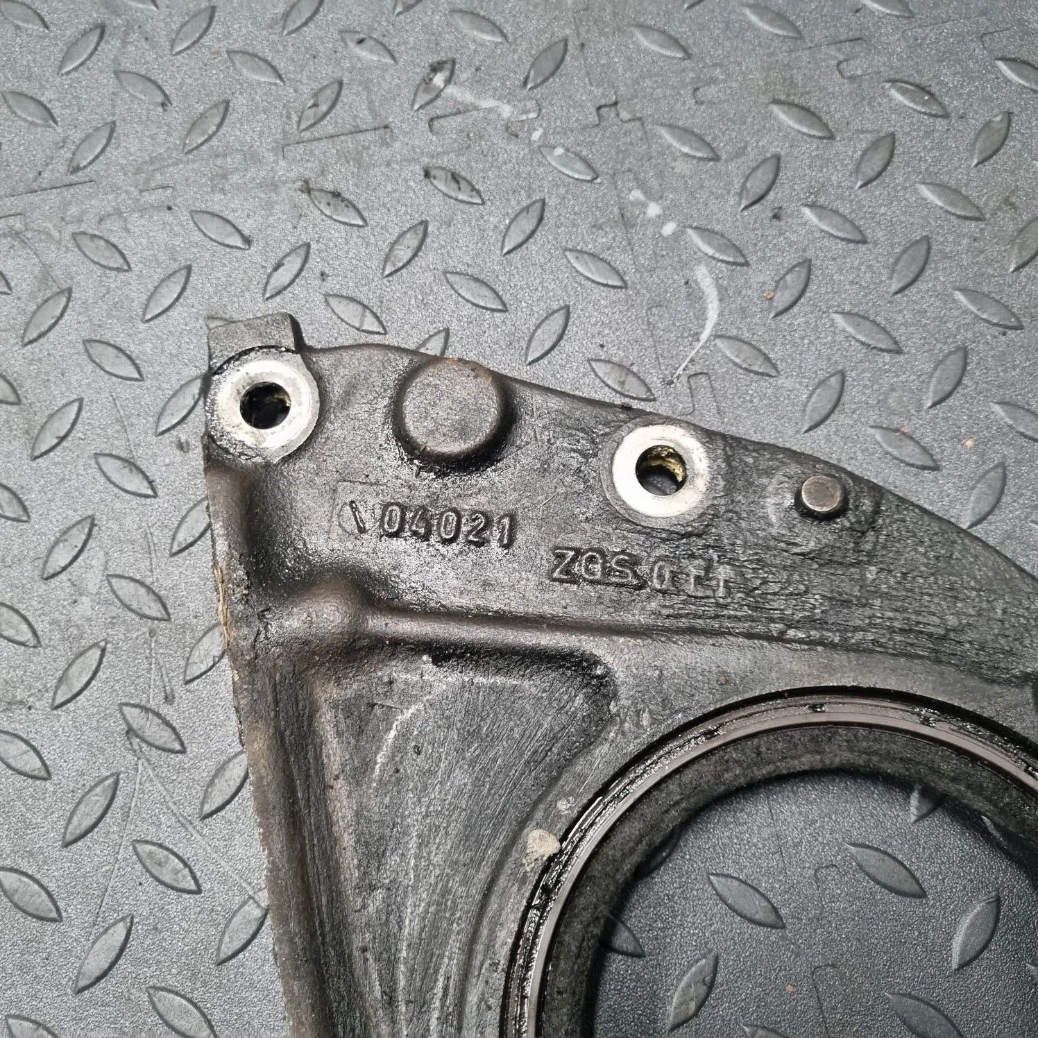 5410110407 MERCEDES Крышка двигателя, № XF429200, фото 6
