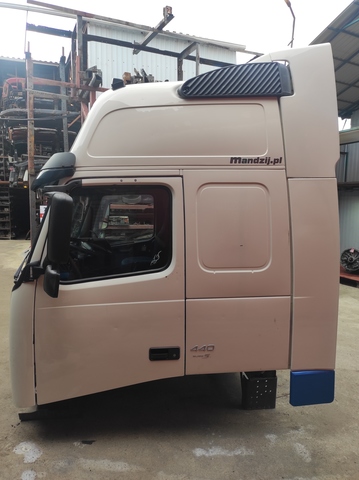 VOLVO Кабина, Globetrotter XL, № XF388798, фото 2