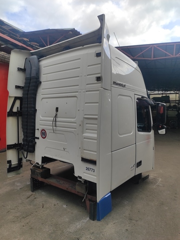 VOLVO Кабина, Globetrotter XL, № XF388798, фото 5