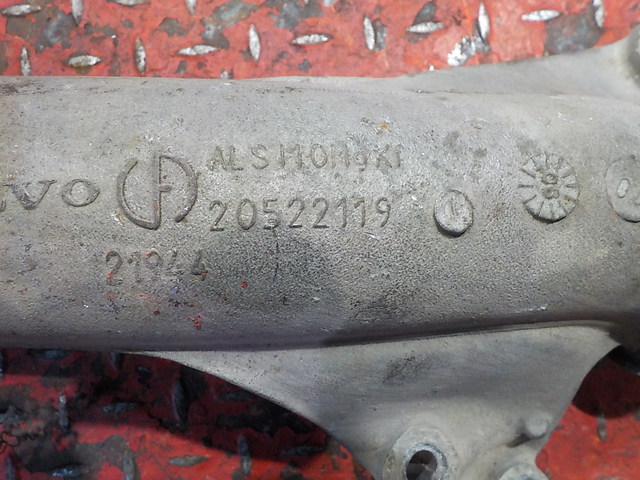 20522119 VOLVO Патрубок интеркулера, № XF360158, фото 4